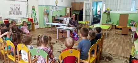 Библиотечные приключения в детском саду