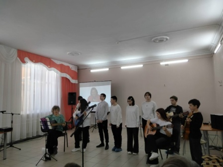 С юбилеем, Бард С юбилеем, Бард